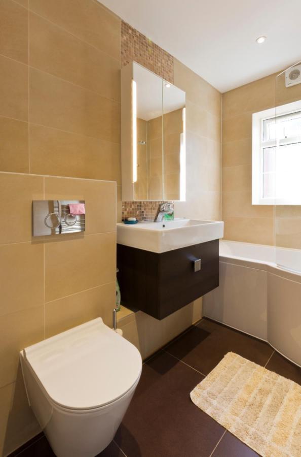 Leafy Suburban Bed And Breakfast Northwood  Екстериор снимка